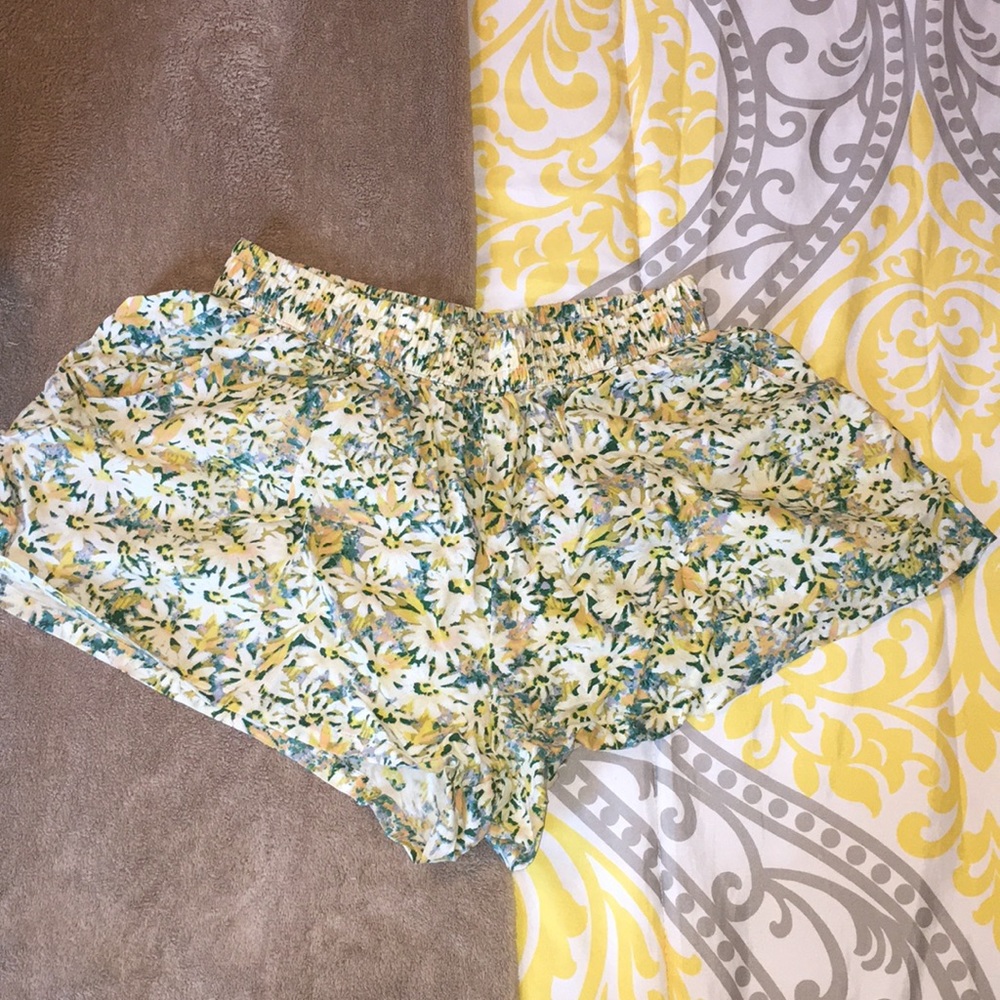 Cute floral shorts